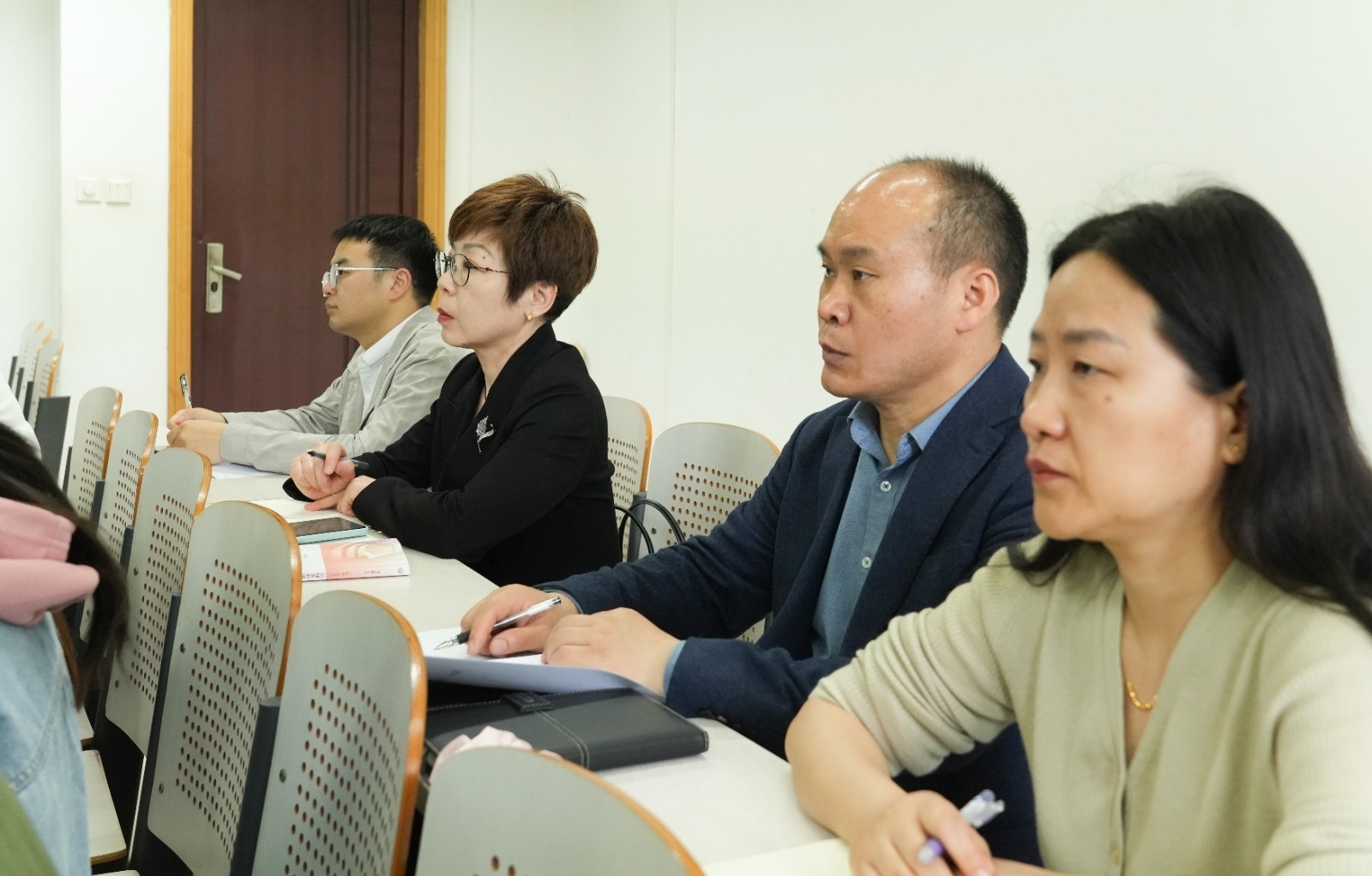 微信图片_20250423191158.jpg 微信图片_20250423191158.jpg